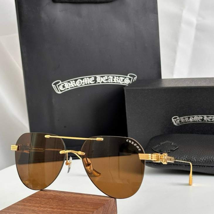 Picture of Chrome Hearts Sunglasses _SKUfw68404821fw